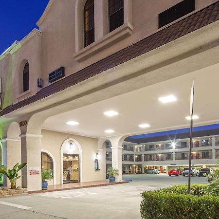 Best Western Pasadena Royale Inn & Suites Luaran gambar