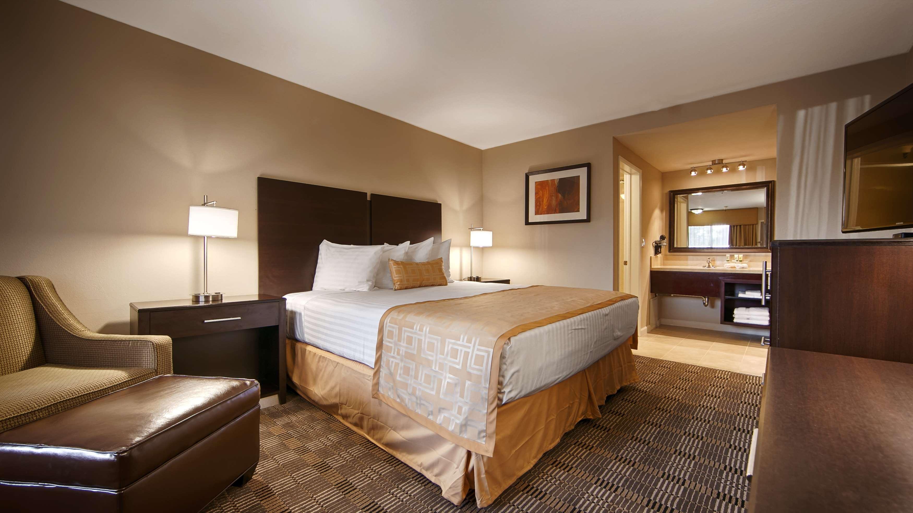 Best Western Pasadena Royale Inn & Suites Luaran gambar