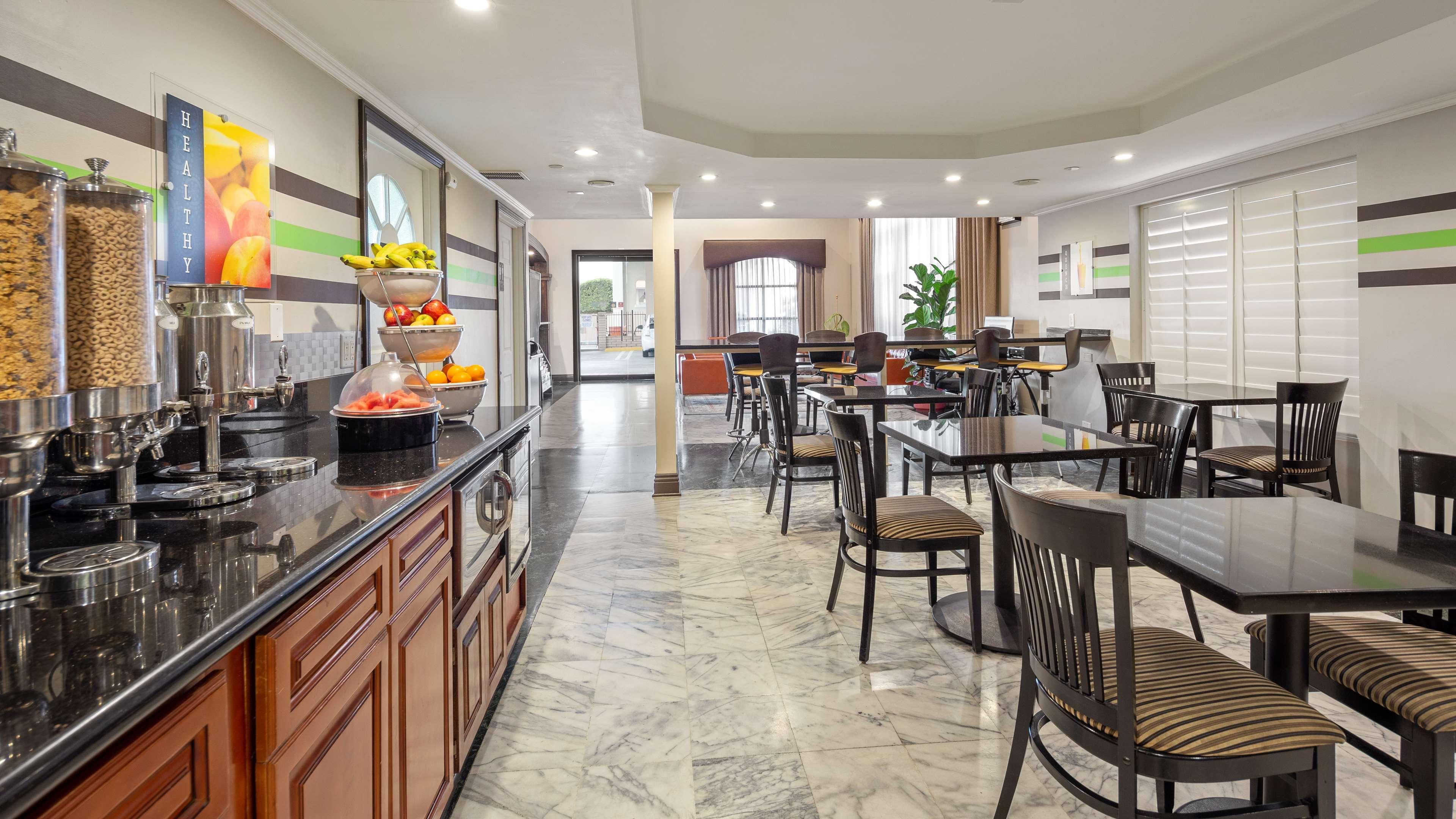 Best Western Pasadena Royale Inn & Suites Luaran gambar