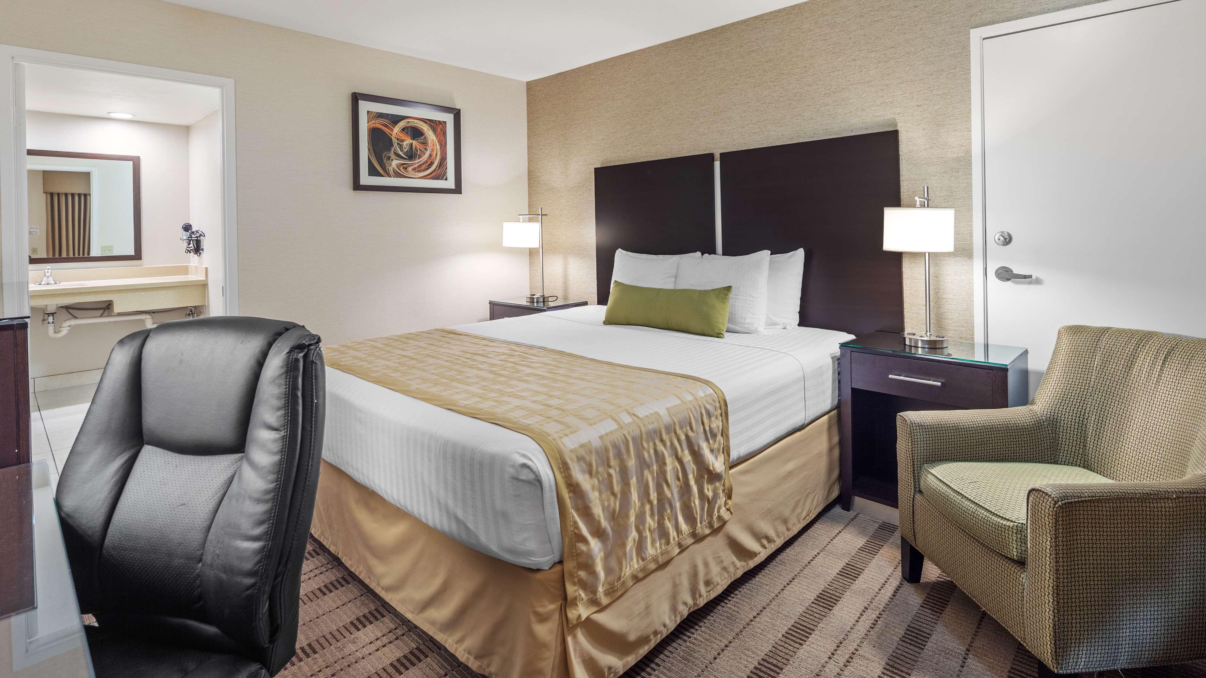 Best Western Pasadena Royale Inn & Suites Luaran gambar