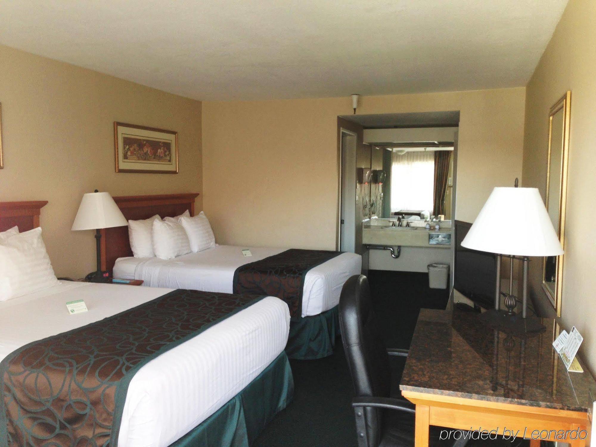 Best Western Pasadena Royale Inn & Suites Luaran gambar