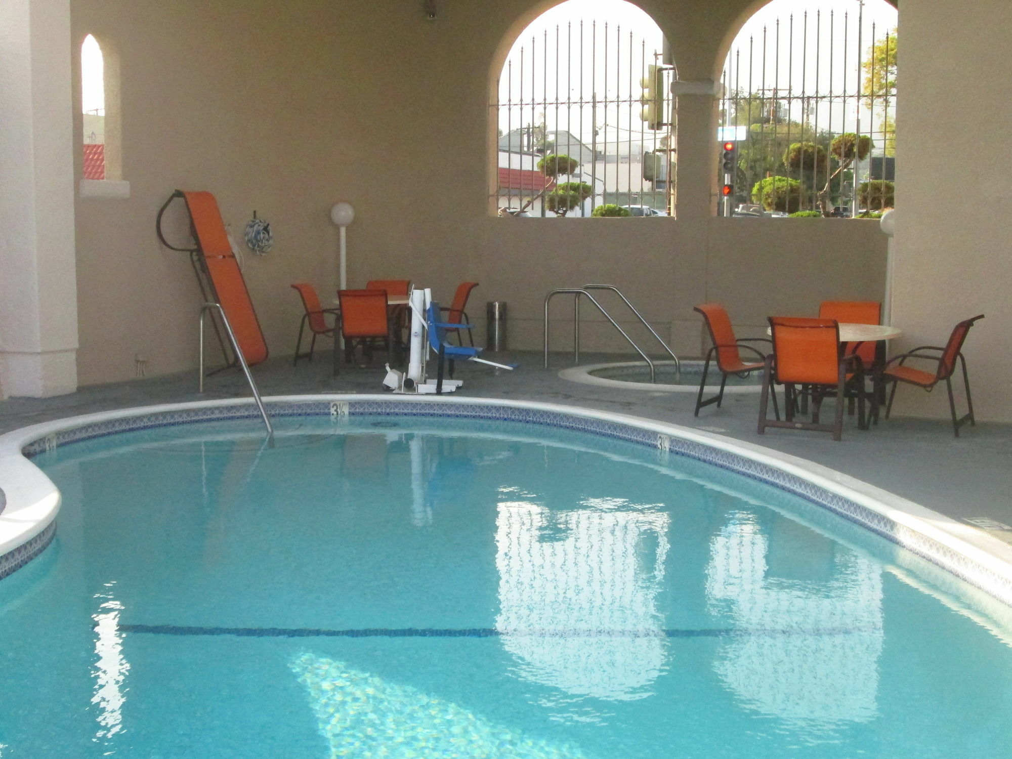 Best Western Pasadena Royale Inn & Suites Luaran gambar