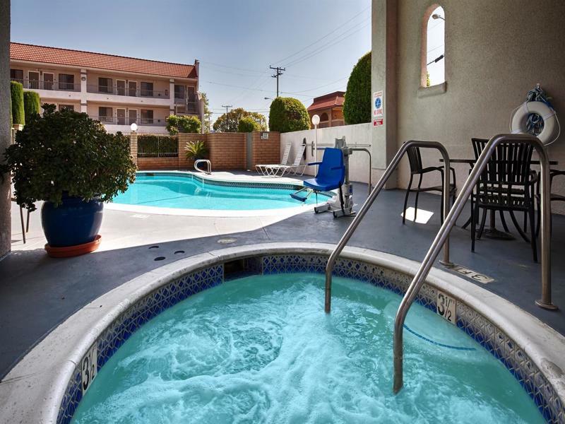 Best Western Pasadena Royale Inn & Suites Luaran gambar